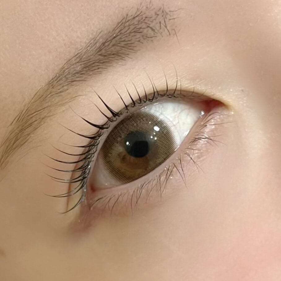 Lumia Nail&Eyelash 用賀（三軒茶屋）のメンズ眉毛サロン店内写真 1枚目