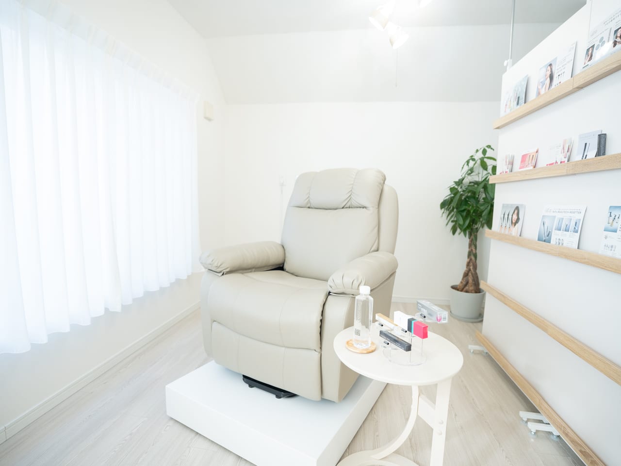 Cilune 三軒茶屋（三軒茶屋）のメンズ眉毛サロン店内写真 1枚目