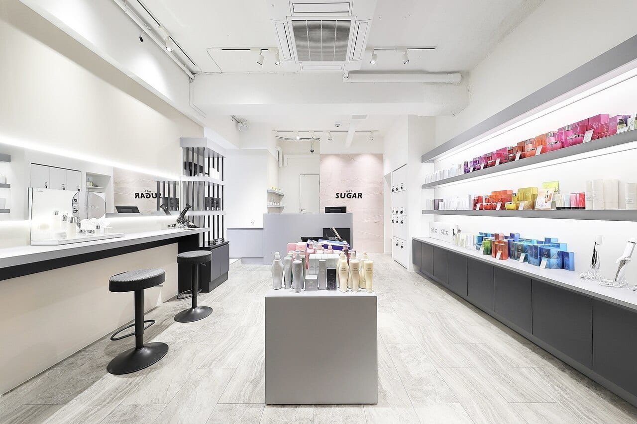 SUGAR beauty shop（仙台駅）のメンズ眉毛サロン店内写真 1枚目