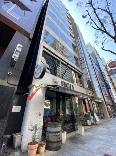 FIRST 店内写真 3枚目