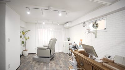 PONOアイブロウ/メンズ眉毛/眉カラー/間引き 店内写真 2枚目