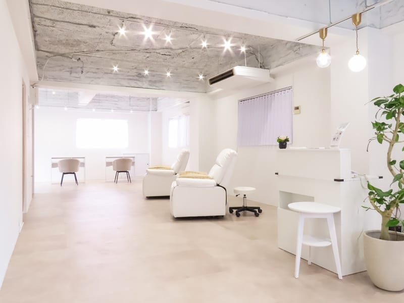 EYE&NAIL I.RO 田町三田店（品川）のメンズ眉毛サロン