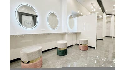 NUEVO新宿2号店 店内写真 1枚目