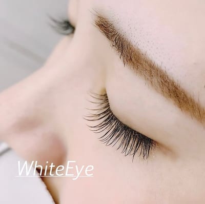 WHITE EYE 新宿 店内写真 1枚目
