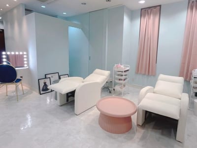アイブロウ&まつげパーマ専門店 romy. 新宿 店内写真 2枚目