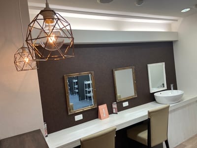 まつげパーマ＆マツエク＆眉毛専門 キューラッシュ新宿店 店内写真 3枚目