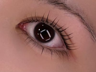 stella eyesalon 北参道 マツエク・アイブロウ・まつげパーマ・眉毛パーマ 店内写真 2枚目