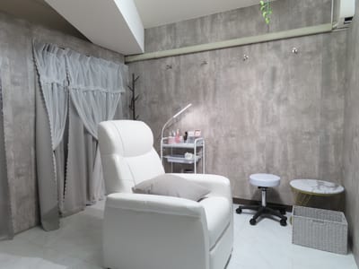 iBROW.新宿店 店内写真 1枚目