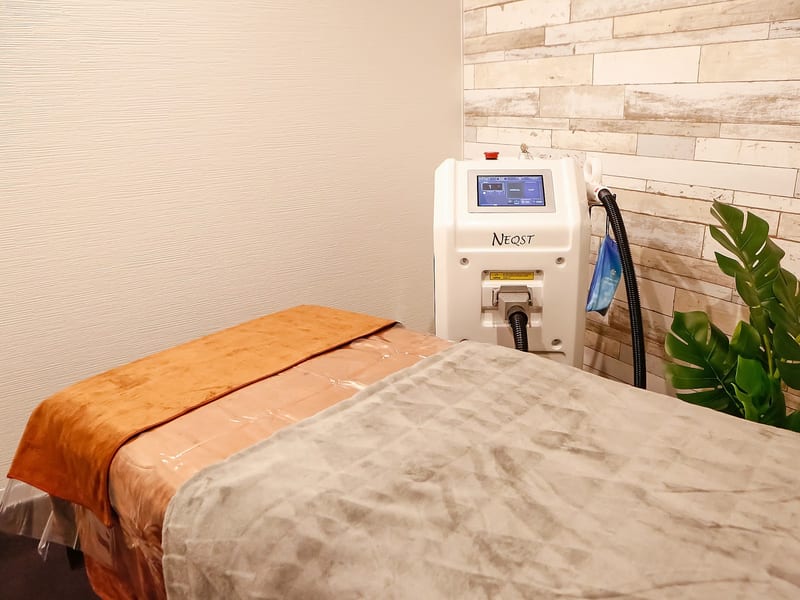眉毛専門店アイブロウサロン CROWN 心斎橋店の店内写真3