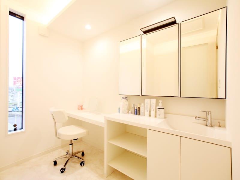 Esthetic salon R（周南）のメンズ眉毛サロン