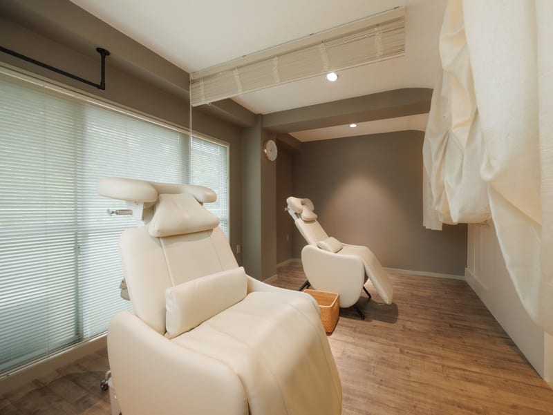 SYMPA eyesalon（多摩センター）のメンズ眉毛サロン