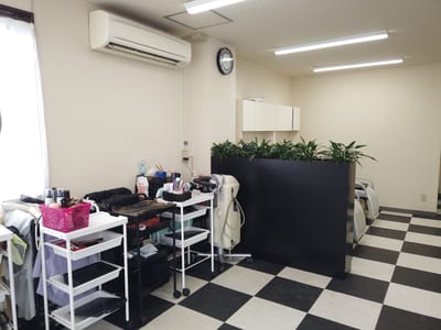 deep hair re-quest（アイ） 店内写真 2枚目