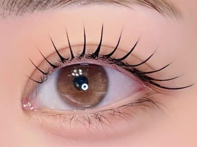 眉毛とまつ毛の専門店BROW＋上野御徒町店 店内写真 2枚目