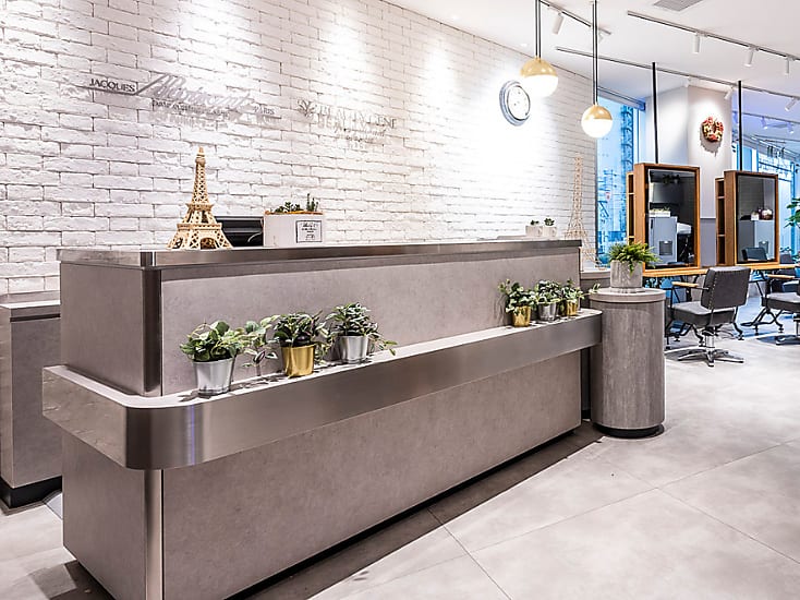 total beauty salon Rana Cien(梅田)のメンズ眉毛サロン