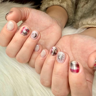Moana nail & eyelash by HEADLIGHT 浦添店 店内写真 2枚目