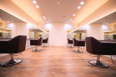 hair&make first 山形店 店内写真 1枚目