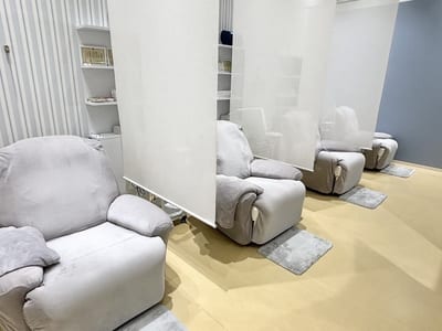 アイラッシュ・目元専門サロン TSUYAMEKIイオンタウン四日市泊店 店内写真 4枚目