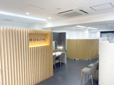 眉毛・まつ毛パーマ専門サロン エサージュ横浜店 店内写真 2枚目