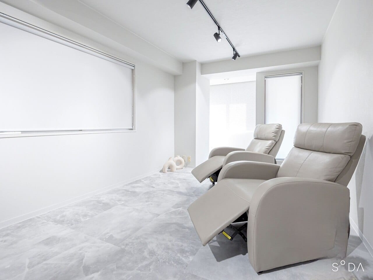 EYE like me横浜 眉毛サロン/眉毛/眉毛まゆげ（横浜）のメンズ眉毛サロン店内写真 1枚目